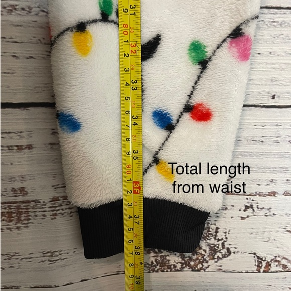 Soft and Fluffy Penguin Pj’s | Medium | Stranger Things vibes - Picture 8 of 8